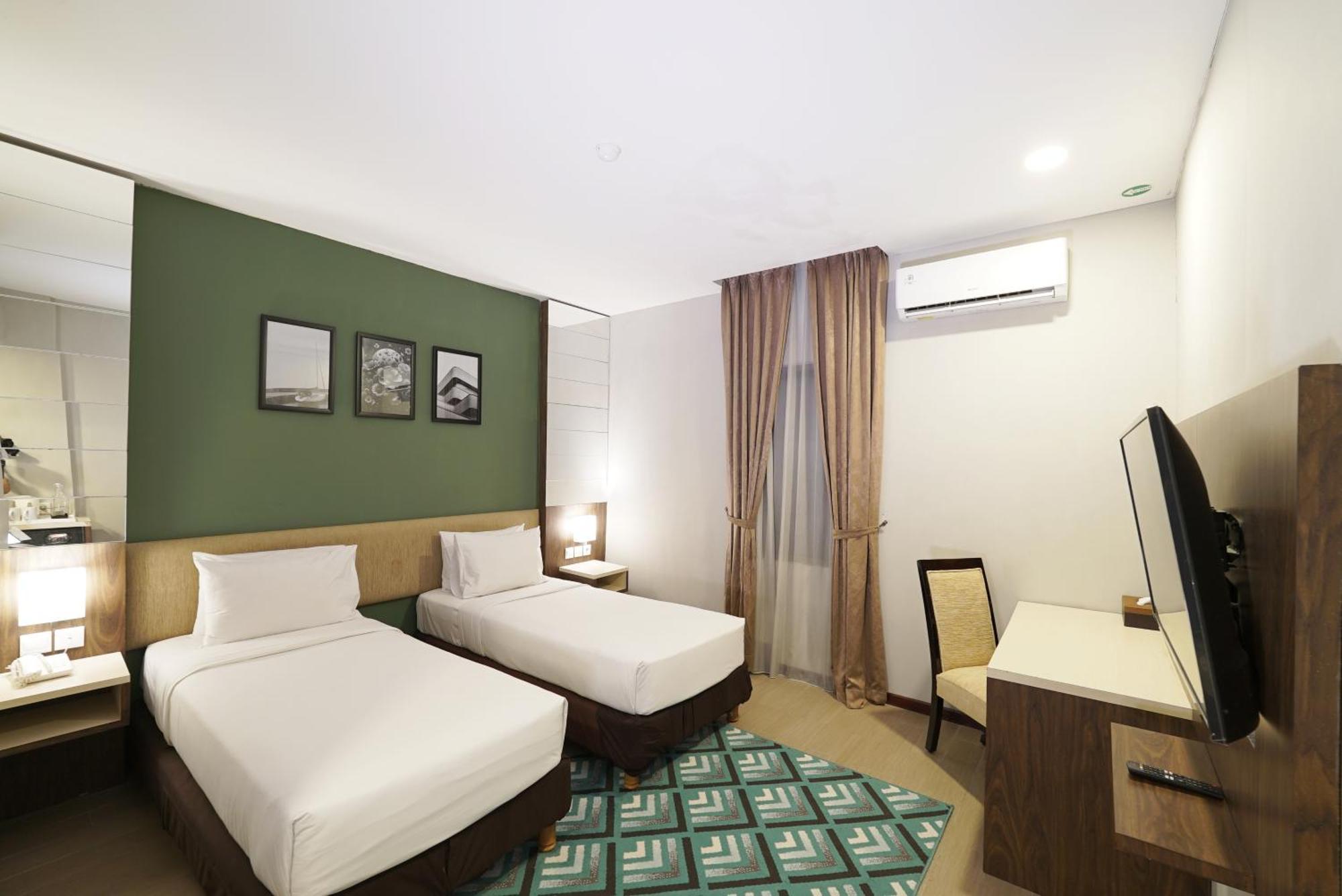 Tjokro Hotel Klaten Extérieur photo