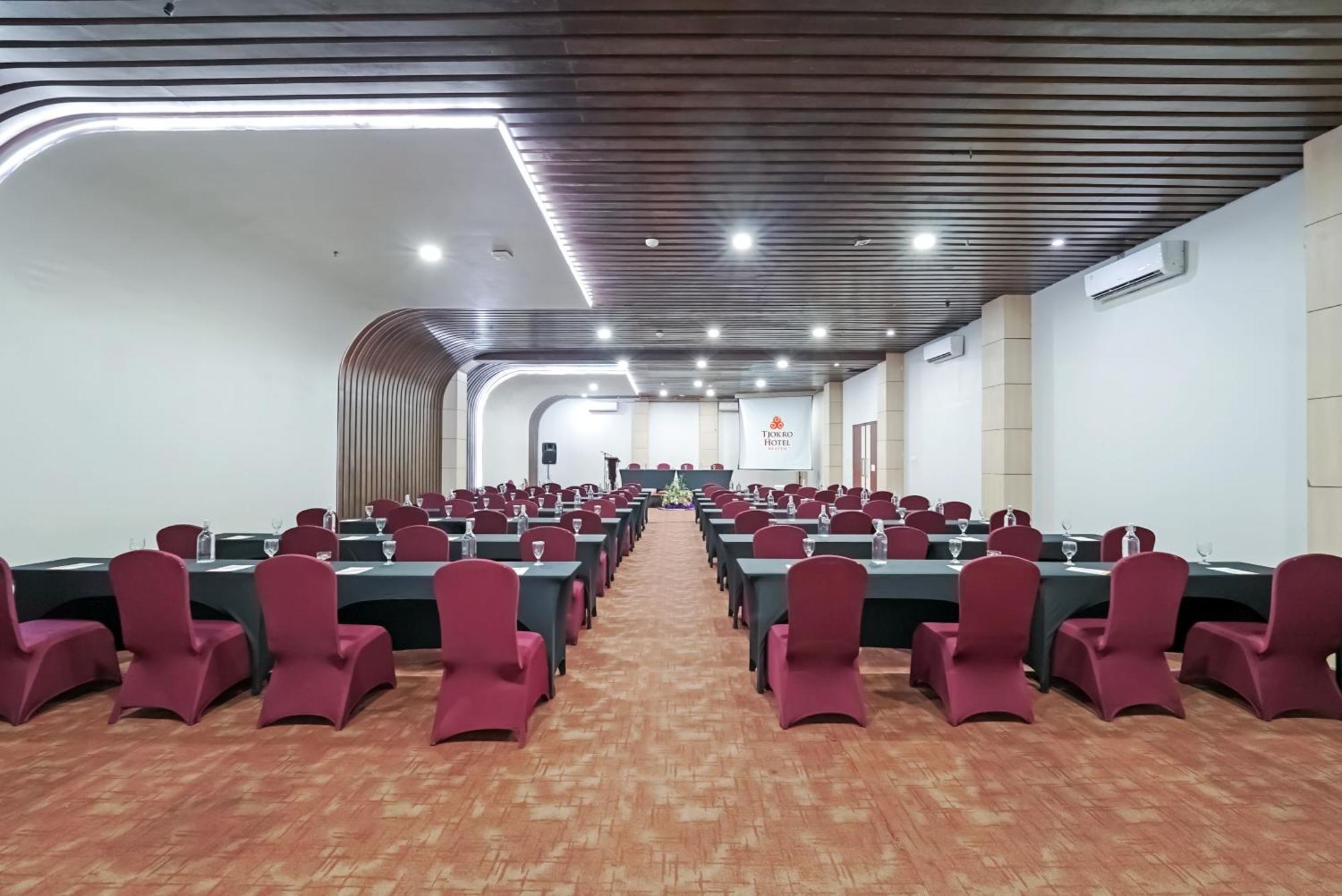 Tjokro Hotel Klaten Extérieur photo