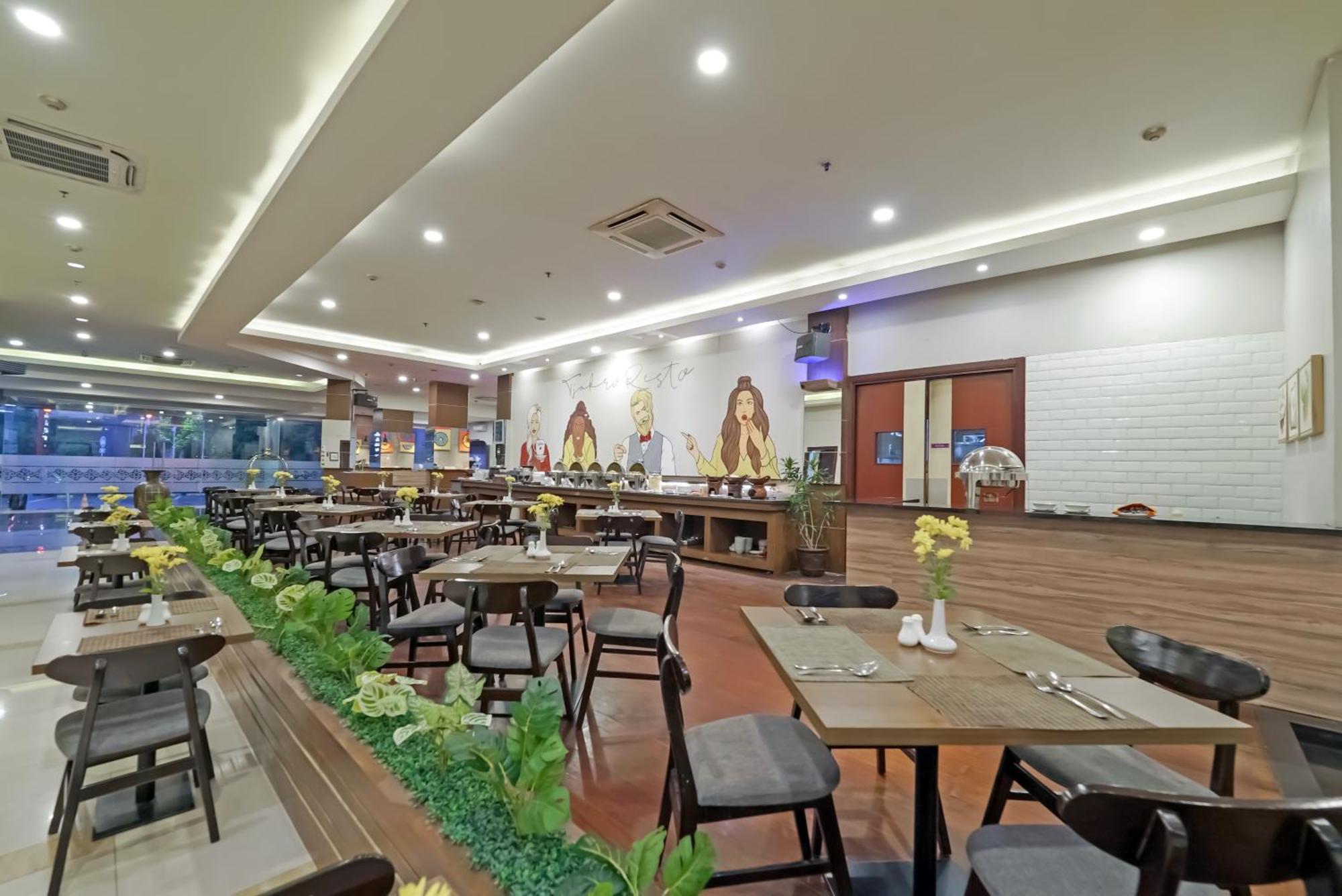 Tjokro Hotel Klaten Extérieur photo