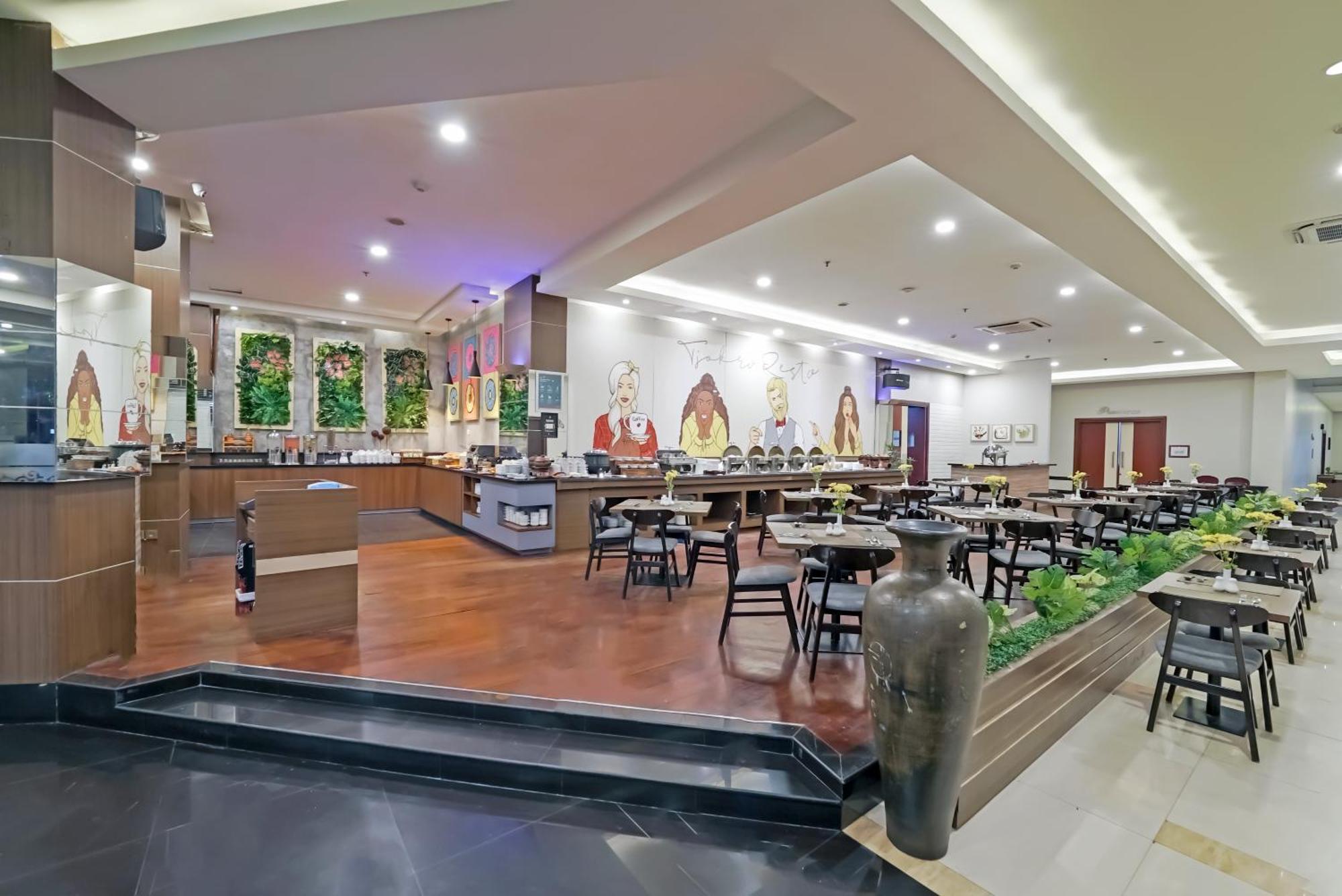 Tjokro Hotel Klaten Extérieur photo